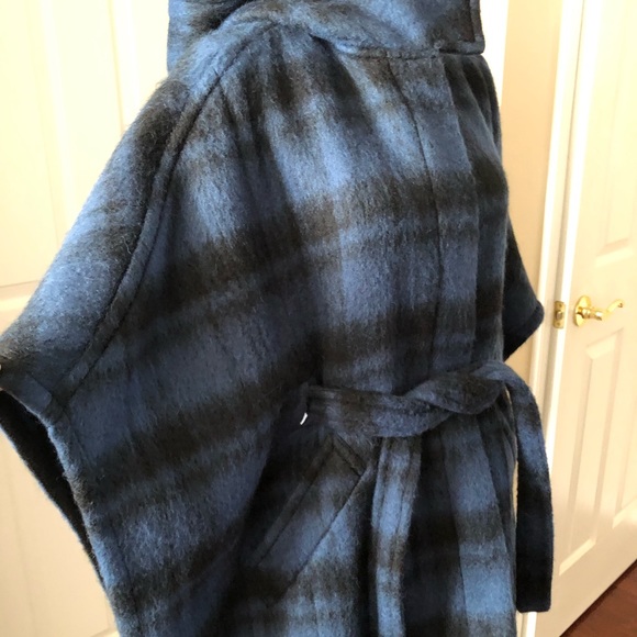 Like new Coach NY Coat - Picture 5 of 8